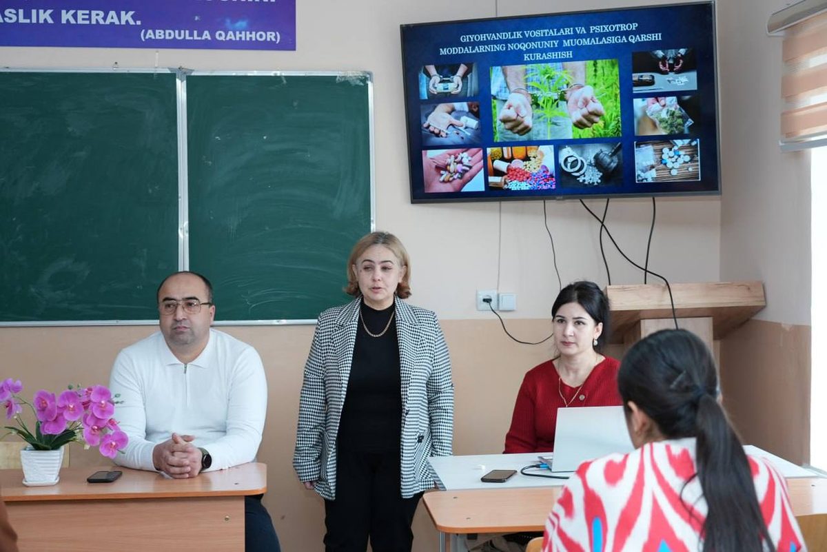Urganch innovatsion universitetida “Giyohvandlik vositalari va psixotrop moddalarning noqonuniy muomalasiga qarshi kurashish” mavzusida davra suhbati tashkil etildi.